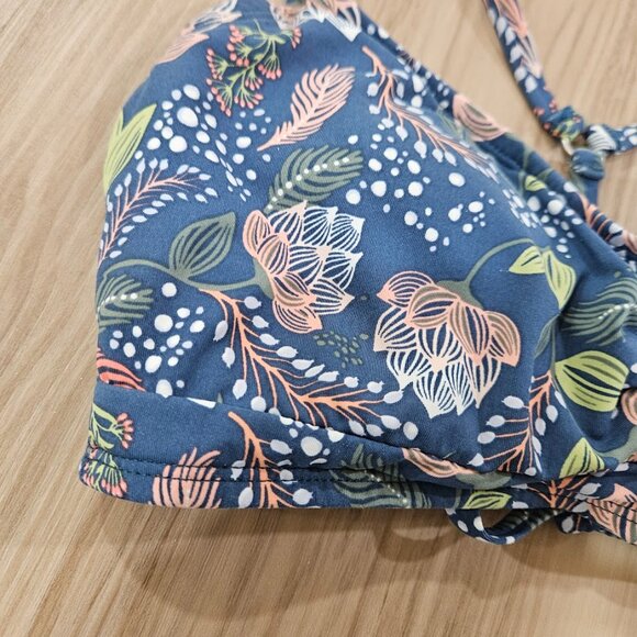 Title Nine Tidal Rave Underwire Agave Blue Floral Bikini Top Keukenhof 32C Swim - Picture 5 of 14